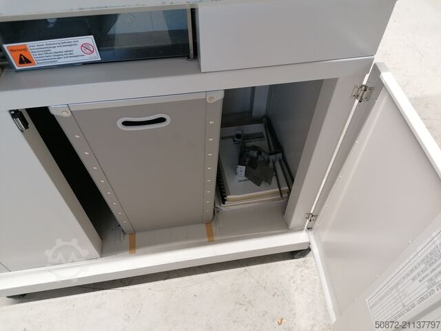 Paper cutting machine Duplo Docucutter DC-545 HC