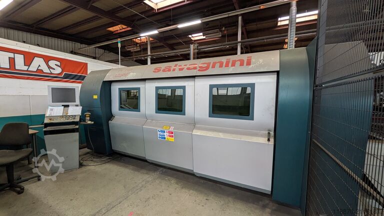 Laserschneidmaschine Salvagnini L5 Fiber Laser