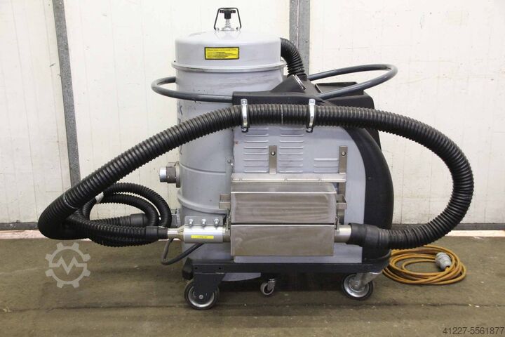 Industrial vacuum cleaners Nilfisk CTS22 H Z22