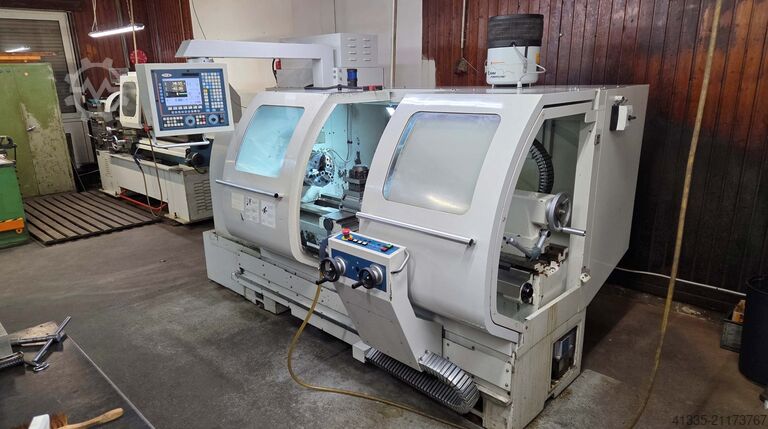 Vertikales Bearbeitungszentrum CHALLENGER Microcut BNC-1840