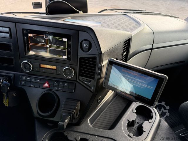 LKW mit Getränkeaufbau MERCEDES-BENZ ANTOS 2533 L Getränkekoffer 8,20 m LBW 2 T*LENK