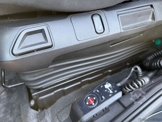 LKW mit Getränkeaufbau MERCEDES-BENZ ANTOS 2533 L Getränkekoffer 8,20 m LBW 2 T*LENK