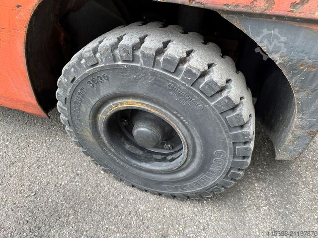 LPG Forklifts Toyota 02-8FGF30