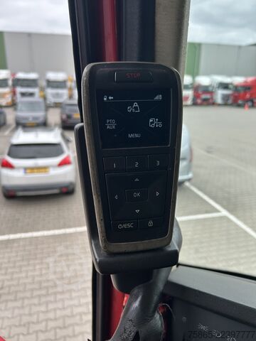 Hook arm system Volvo FH 500 Globetrotter 8x2 Tridem / VDL Hook 25 To...