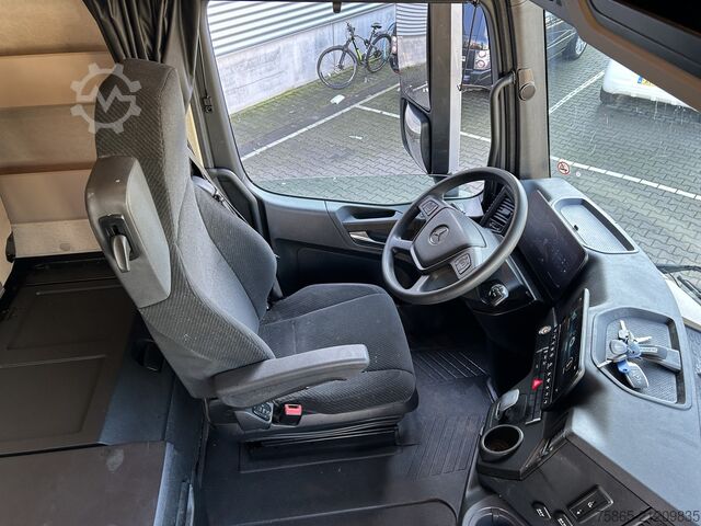 Standard-SZM Mercedes-Benz Actros 2542 Gigaspace / 199 dkm / 6x2 / NL Truc...