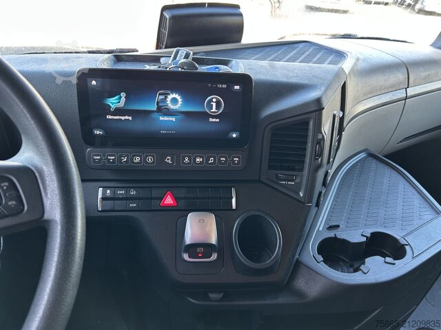 Standard-SZM Mercedes-Benz Actros 2542 Gigaspace / 199 dkm / 6x2 / NL Truc...