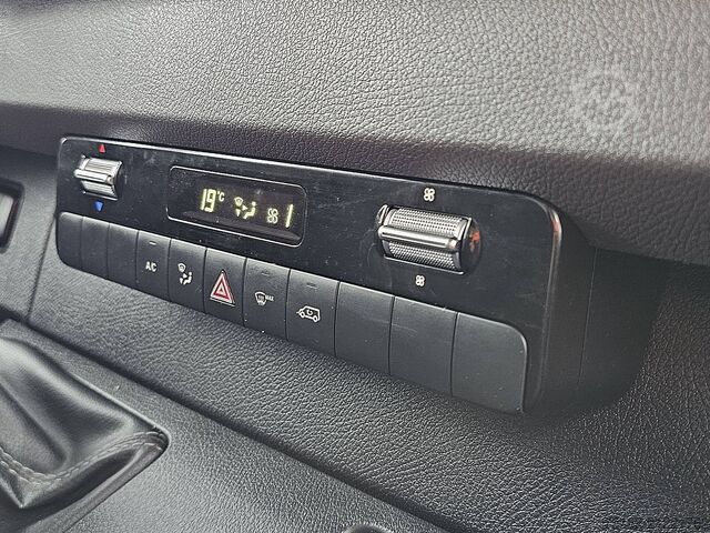 Koffer MERCEDES-BENZ SPRINTER 314 Bakwagen Laadklep!