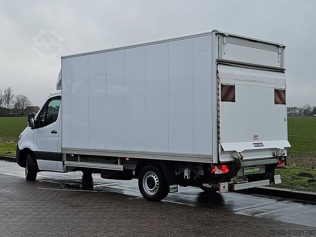 Koffer MERCEDES-BENZ SPRINTER 317 Bakwagen Laadklep!