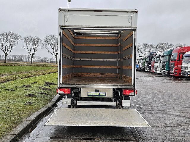 Koffer MERCEDES-BENZ SPRINTER 317 Bakwagen Laadklep!