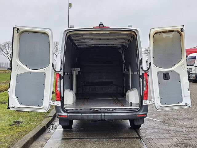 Hochdachkombi MERCEDES-BENZ SPRINTER 314 L2H1 RWD Navi