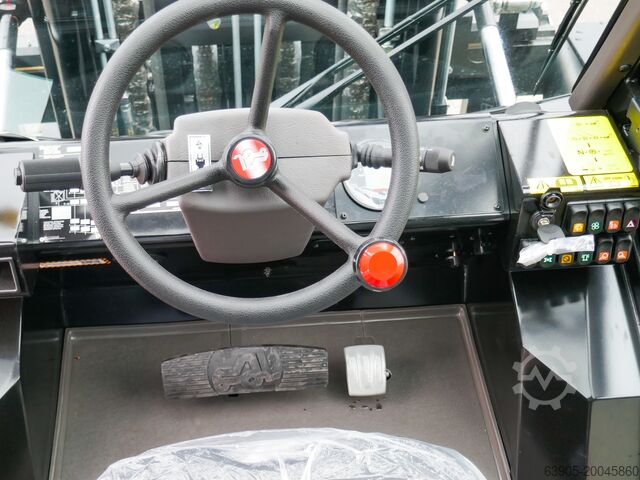 GelÀndestapler Manitou M 50-4