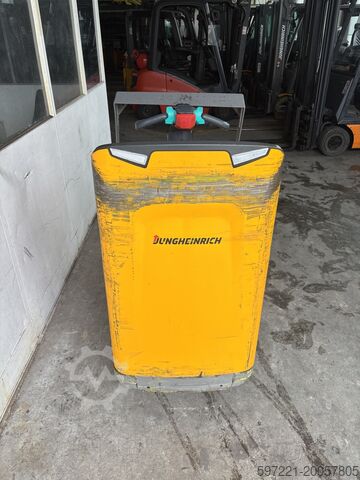 Electric Pallet Trucks Jungheinrich ERE  120 FP Lithium 1600mm