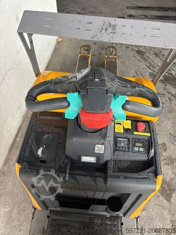 Electric Pallet Trucks Jungheinrich ERE  120 FP Lithium 1600mm
