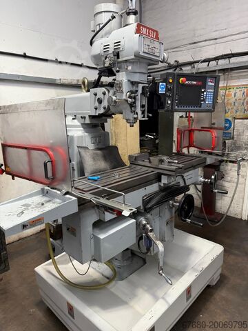 Toolroom milling machine XYZ Machine Tools S L V