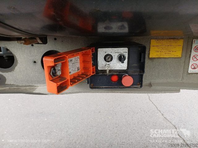 Kipper Auflieger Schmitz Cargobull Kipper Stahlrundmulde Thermomulde 24m³