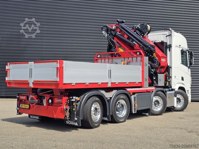 Standard-SZM Scania R590 V8 8x2 / HMF 9520 CRANE - JIB - WINCH / TR...