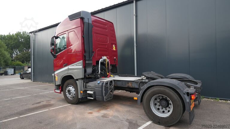 Hazardous substances Volvo FH 420 ADR tractor unit