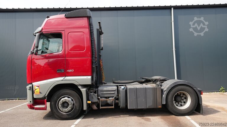 Hazardous substances Volvo FH 420 ADR tractor unit euro 5 PTO