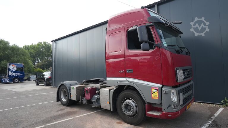 Hazardous substances Volvo FH 420 ADR tractor unit euro 5 PTO