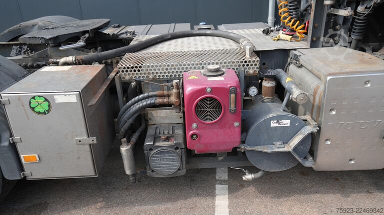 Hazardous substances Volvo FH 420 ADR tractor unit euro 5 PTO