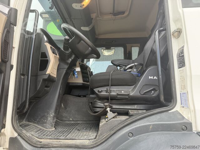 Tipper truck MAN 35.470 TGS Kipper + Kran Fassi F485 8x2
