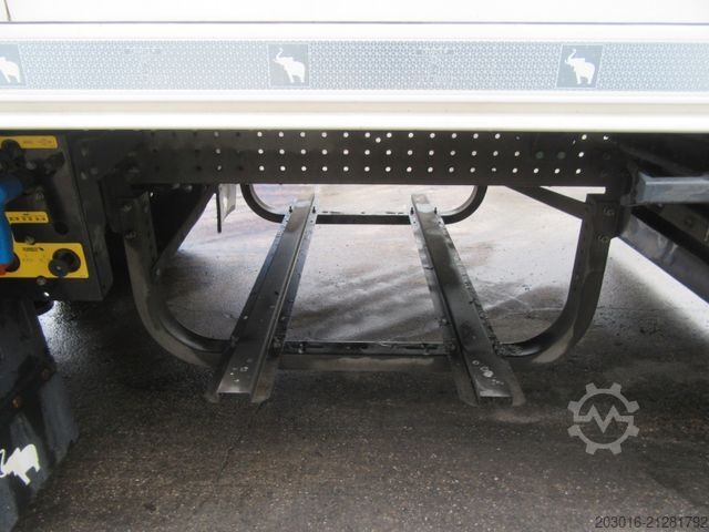 Reefer semitrailer SCHMITZ CARGOBULL Tiefkühler Doppelstock Palettenkasten Achslift