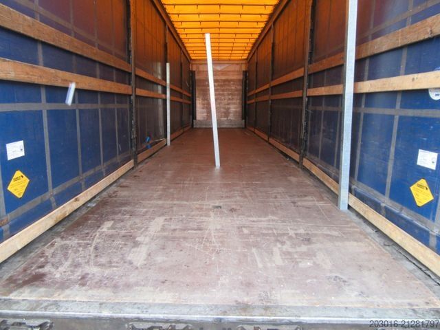 Open semitrailer with tarp SCHMITZ CARGOBULL Mega Varios 80% Bremse / 60% Reifen