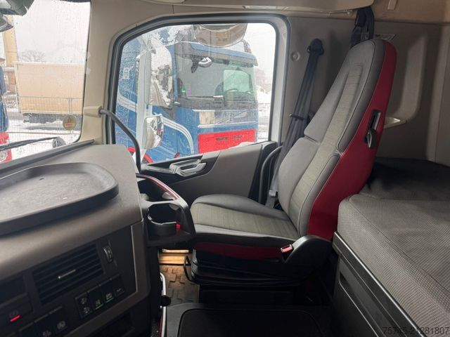 Volumen SZM VOLVO FH 460 * FLACHDACH * VOLUMEN * 1. HAND * TOP *