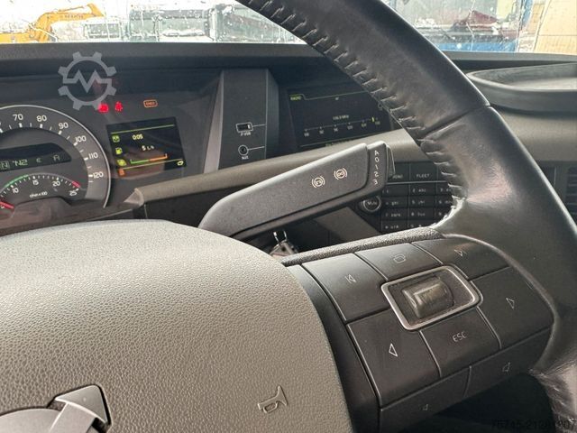 Volumen SZM VOLVO FH 460 * FLACHDACH * VOLUMEN * 1. HAND * TOP *