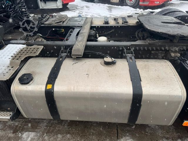 Volumen SZM VOLVO FH 460 * FLACHDACH * VOLUMEN * 1. HAND * TOP *