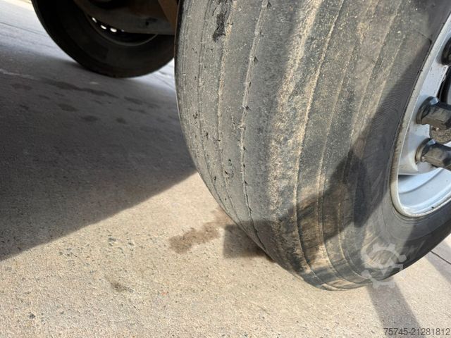 Kipper Auflieger SCHWARZMÜLLER SK * 2 X LIFTACHSE * HARDOX * SCHUBACHSE VON SAF