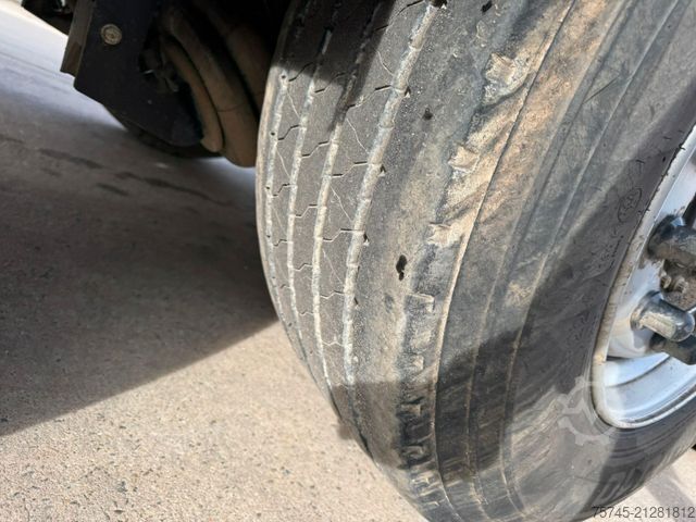 Kipper Auflieger SCHWARZMÜLLER SK * 2 X LIFTACHSE * HARDOX * SCHUBACHSE VON SAF