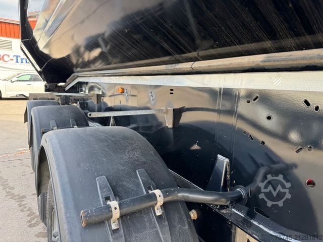 Kipper Auflieger SCHWARZMÜLLER SK * 2 X LIFTACHSE * HARDOX * SCHUBACHSE VON SAF