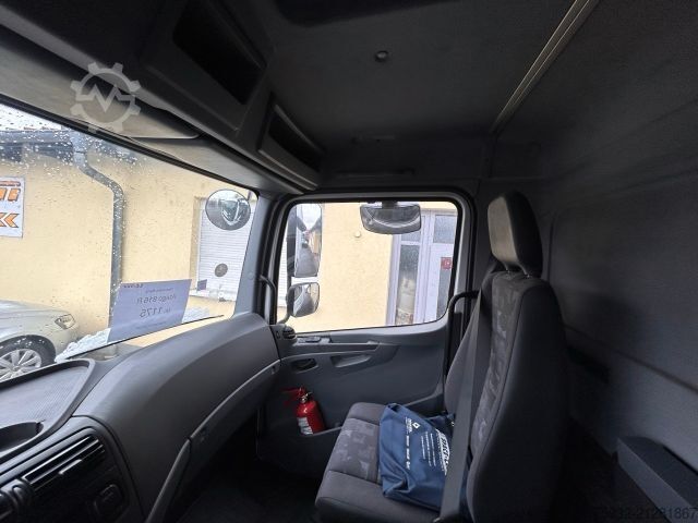 Box van MERCEDES-BENZ Atego 816 R - Koffer, Arztpraxis, Eventfahrzeug