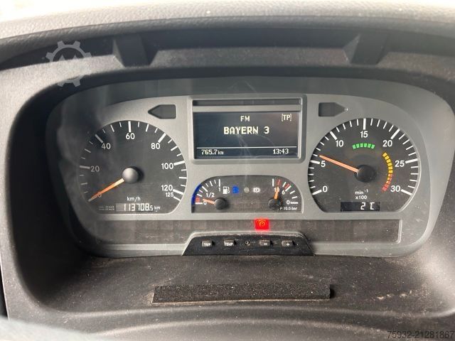 Box van MERCEDES-BENZ Atego 816 R - Koffer, Arztpraxis, Eventfahrzeug