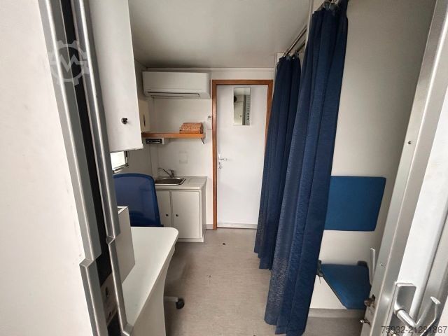 Box van MERCEDES-BENZ Atego 816 R - Koffer, Arztpraxis, Eventfahrzeug