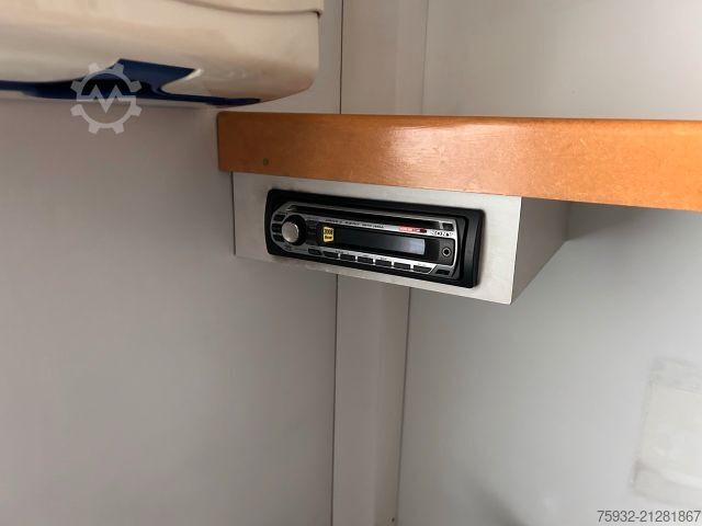 Box van MERCEDES-BENZ Atego 816 R - Koffer, Arztpraxis, Eventfahrzeug