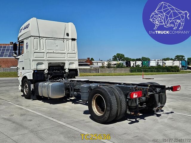 Chassis with cab DAF XF 440