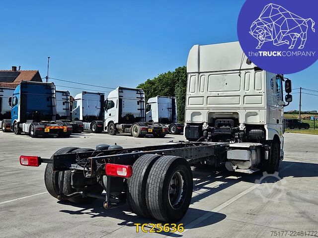 Chassis with cab DAF XF 440