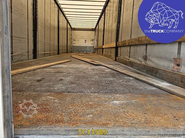 Sliding tarpaulins Schmitz Cargobull 