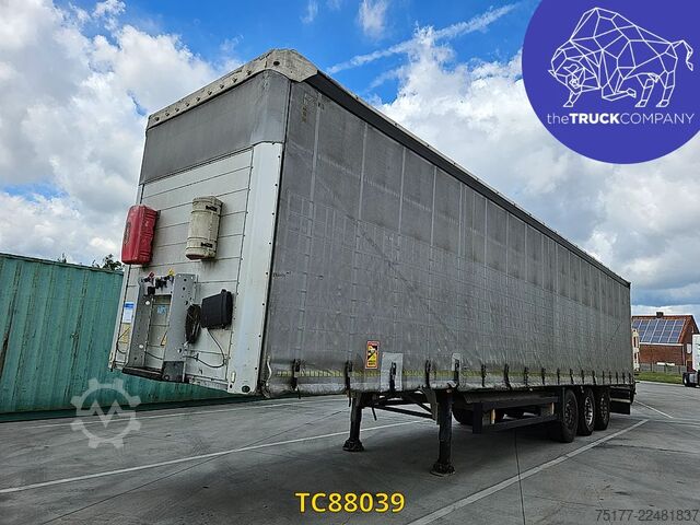 Sliding tarpaulins Schmitz Cargobull 