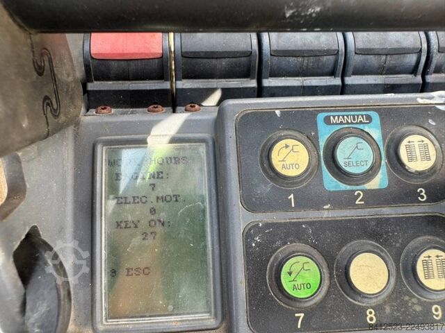 Articulated boom lift Hinowa Lightlift 15.70