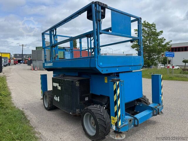 Scissor lift Genie GS 2669 RT
