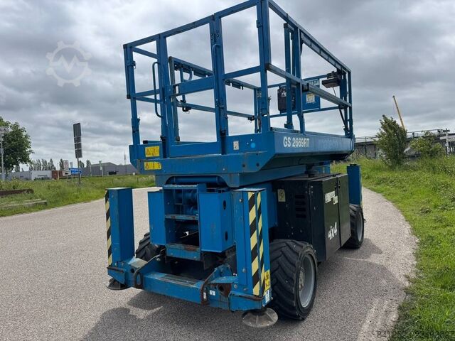 Scissor lift Genie GS 2669 RT