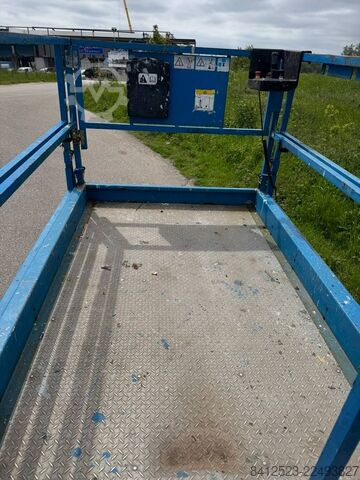 Scissor lift Genie GS 2669 RT