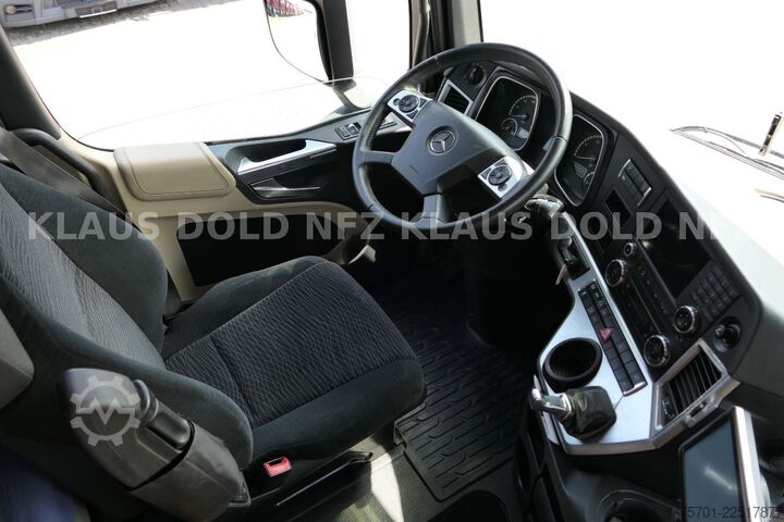 Standard tractor unit MERCEDES-BENZ Actros 1851 GigaSpace Retarder XL-Tank Euro 6