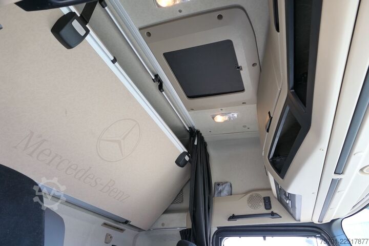 Standard tractor unit MERCEDES-BENZ Actros 1851 GigaSpace Retarder XL-Tank Euro 6