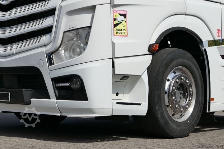 Standard tractor unit MERCEDES-BENZ Actros 1851 GigaSpace Retarder XL-Tank Euro 6