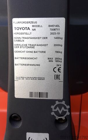 Manual stacker TOYOTA SWE 140 L
