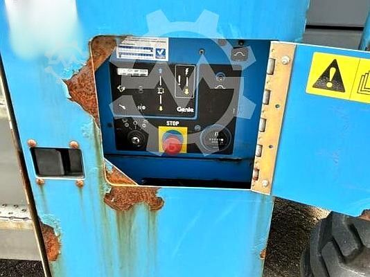 Lifting platform Genie GS 4390